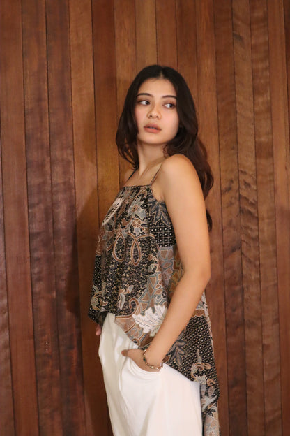 Teratai Top in Black