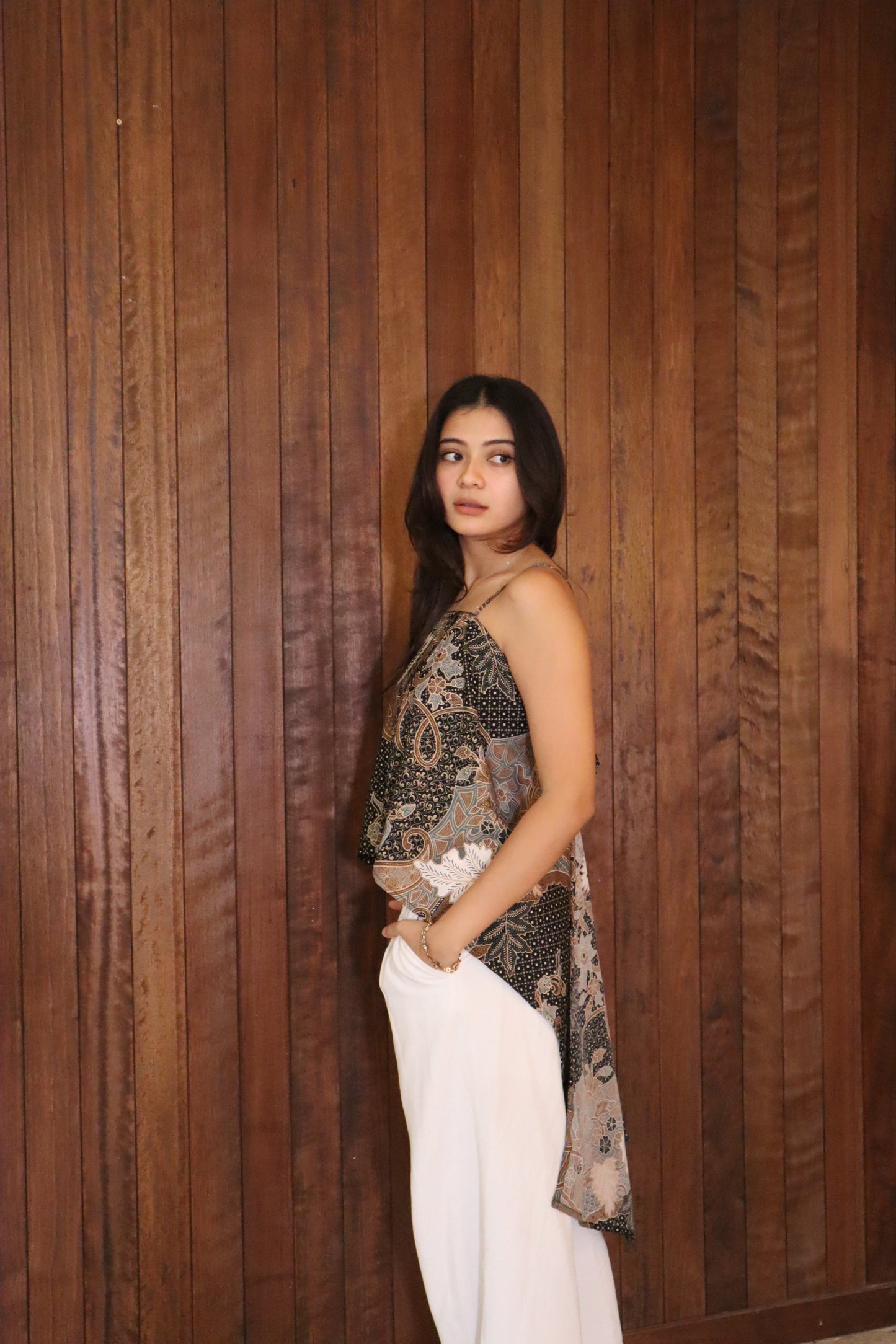 Teratai Top in Black