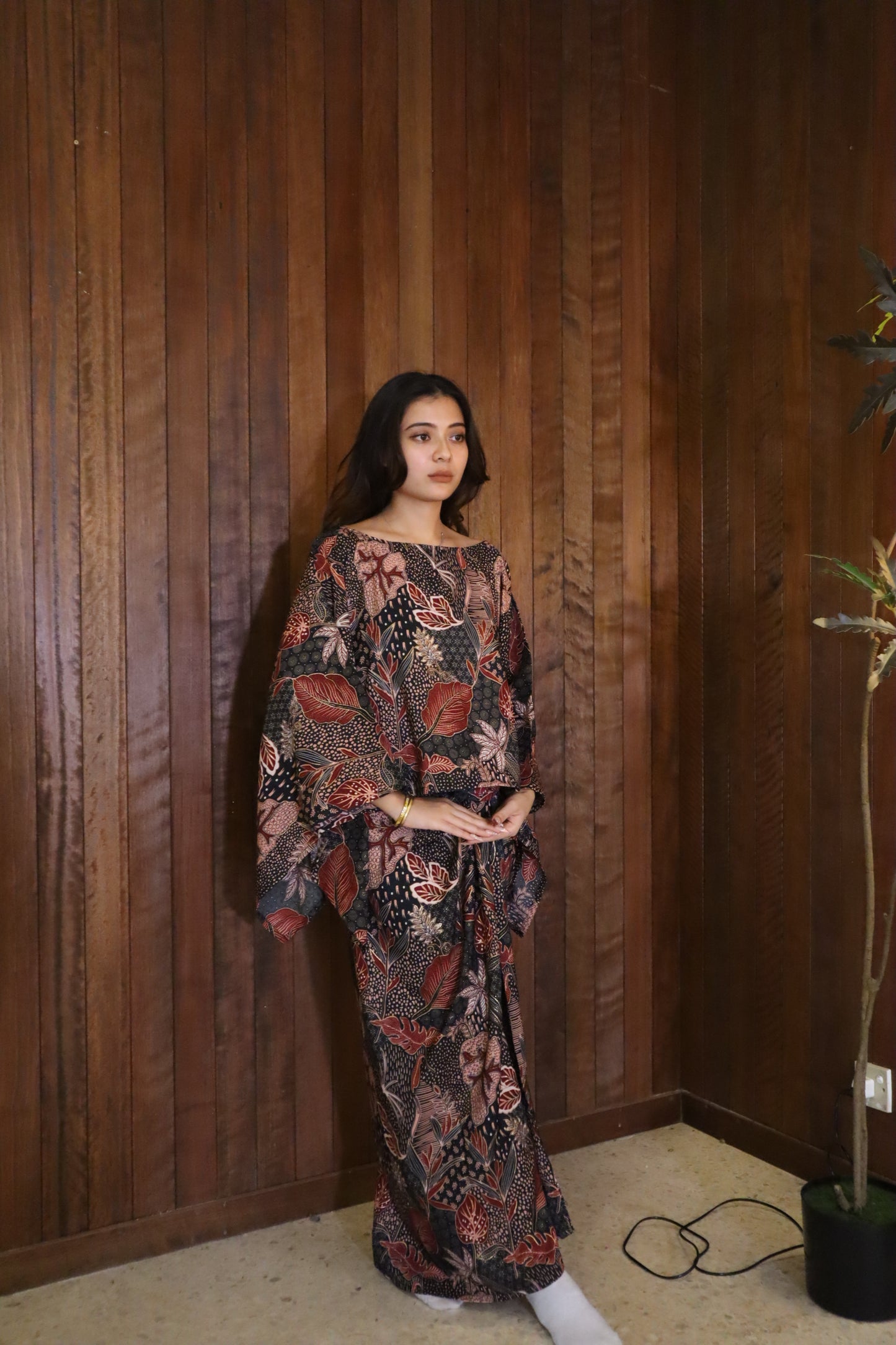 Seroja Sarong in Red