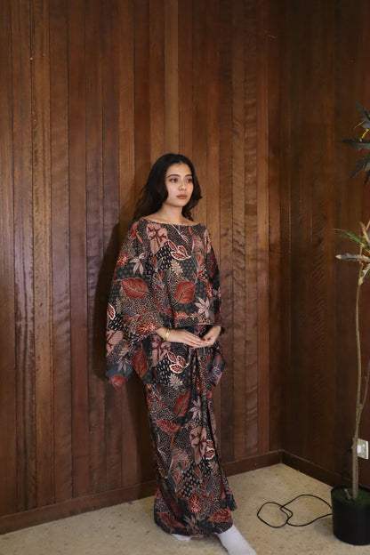 Seroja Sarong in Red