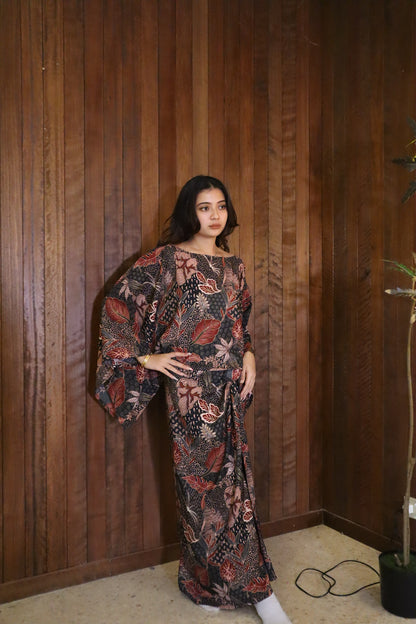 Seroja Sarong in Red