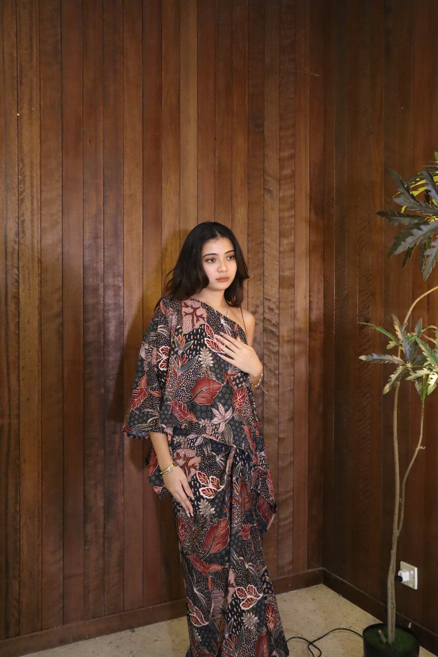 Seroja Sarong in Red